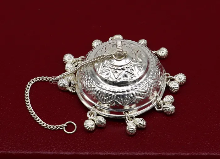 Vintage style handmade sterling silver hindu lord umbrella chhatar chattra with amazing hanging jingle bells best temple article su752 TRIBAL ORNAMENTS Necklaces