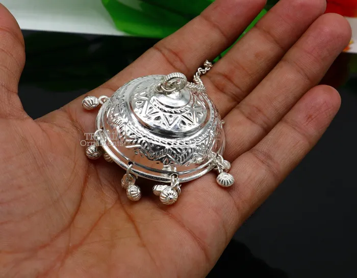 Vintage style handmade sterling silver hindu lord umbrella chhatar chattra with amazing hanging jingle bells best temple article su752 TRIBAL ORNAMENTS Necklaces