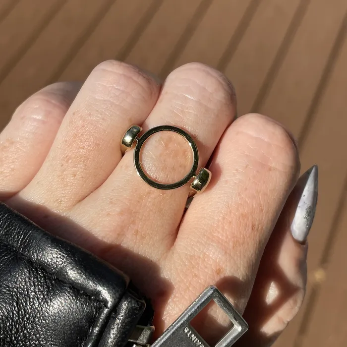 Rings MyCONQUERing CircleShaped Open Element
