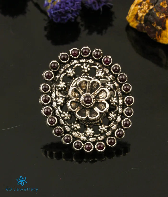 Silversmith The Ihita Kemp Silver Finger Ring Oxidised Rings