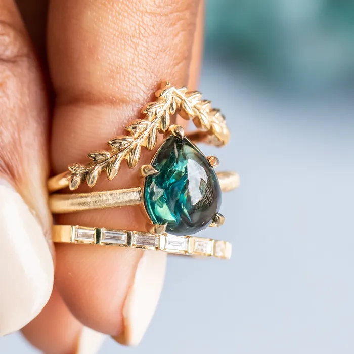 Anueva Jewelry Rings 425ct Pear Cabochon Australian Sapphire Low Profile Solitaire Ring in Satin 14K Yellow Gold