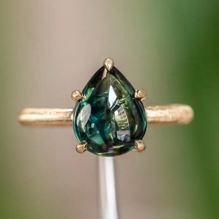 Anueva Jewelry Rings 425ct Pear Cabochon Australian Sapphire Low Profile Solitaire Ring in Satin 14K Yellow Gold