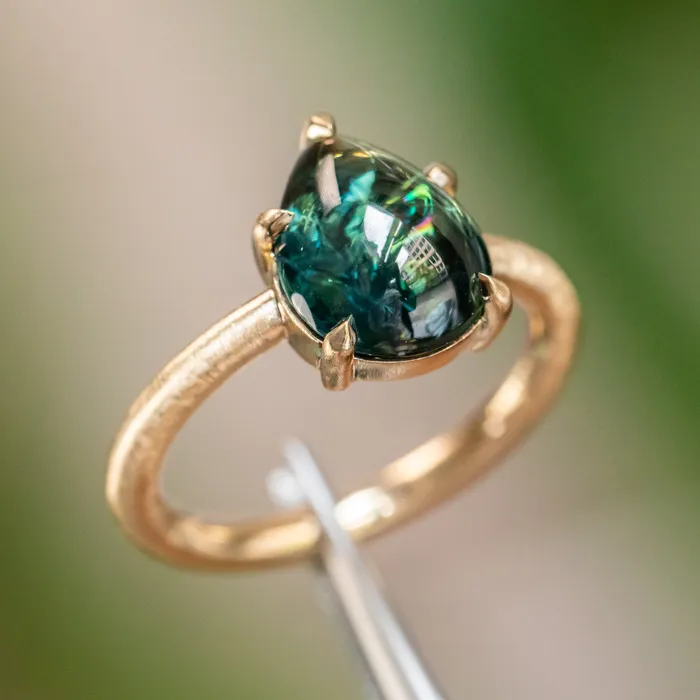Anueva Jewelry Rings 425ct Pear Cabochon Australian Sapphire Low Profile Solitaire Ring in Satin 14K Yellow Gold