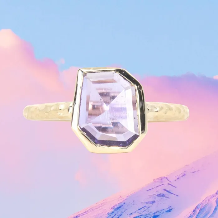 Discovery Gems Rings 114ct Geo Slice Purple Sapphire Evergreen Low Profile Bezel Solitaire Ring in 14k Yellow Gold Discovery Gems Rings 114ct Geo Slice Purple Sapphire Evergreen Low Profile Bezel Solitaire Ring in 14k Yellow Gold