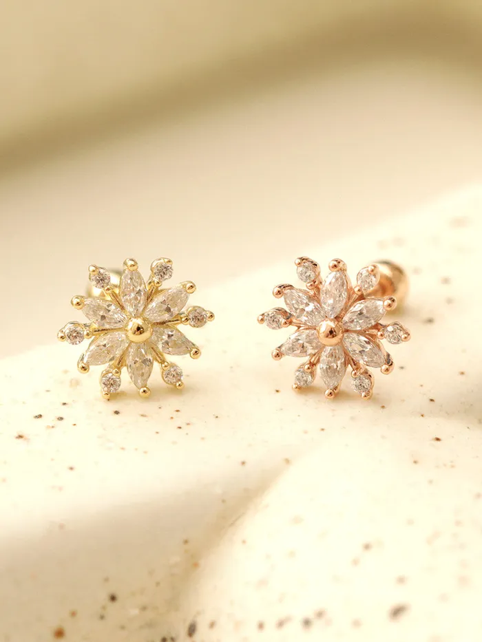 Earrings MinimalBijoux 14K Gold Crystal Snow Cubic Cartilage Earring 20G