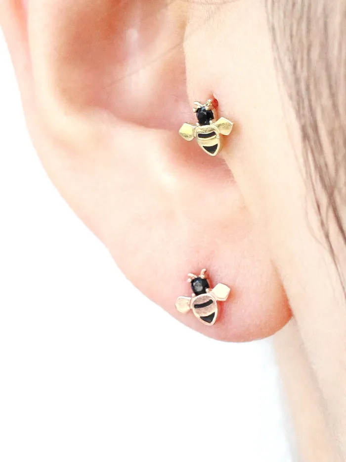 MinimalBijoux Earrings 14K Gold Bee Cartilage Earring 20g