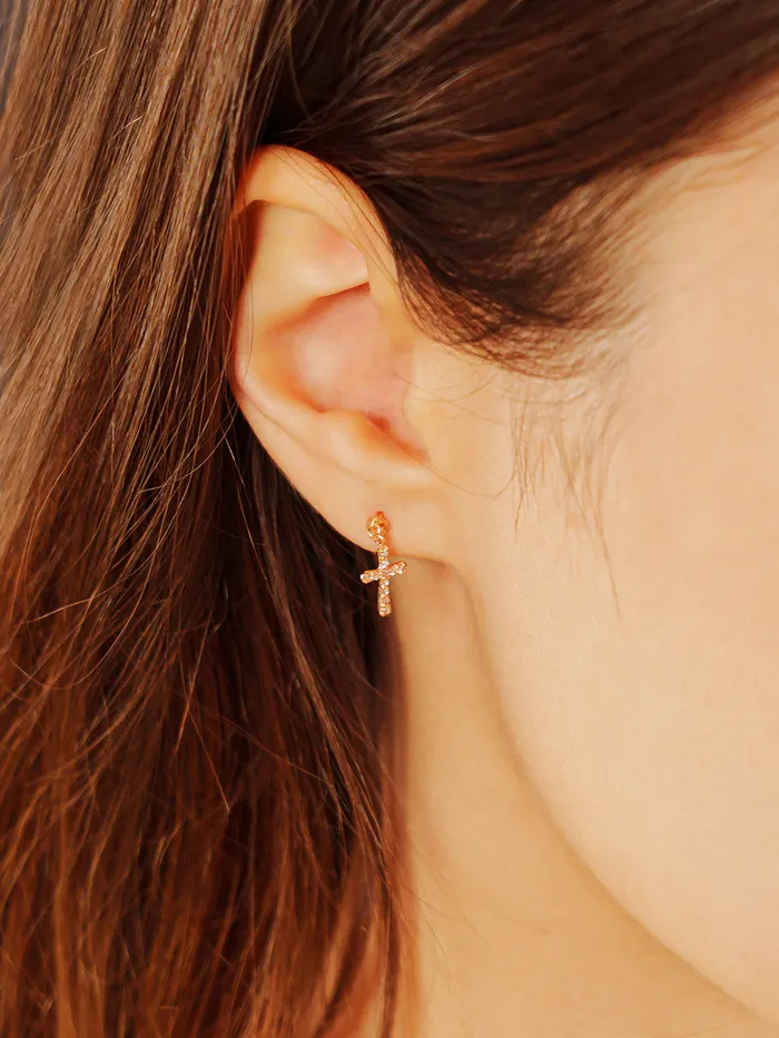 MinimalBijoux Earrings 14K Gold Modern Cubic Cross Drop Cartilage Earring 20G