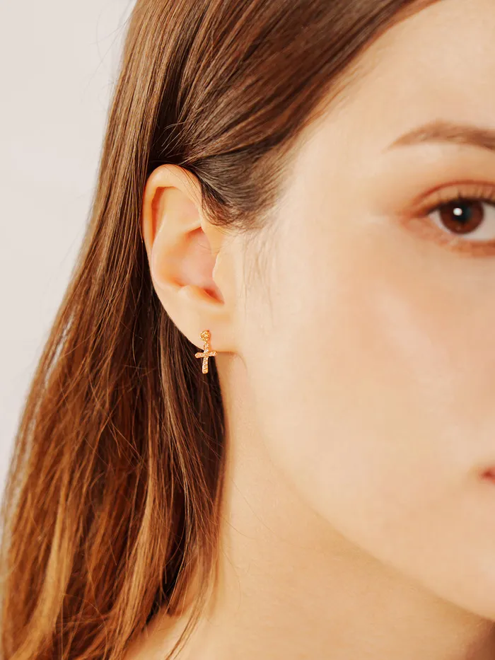 MinimalBijoux Earrings 14K Gold Modern Cubic Cross Drop Cartilage Earring 20G