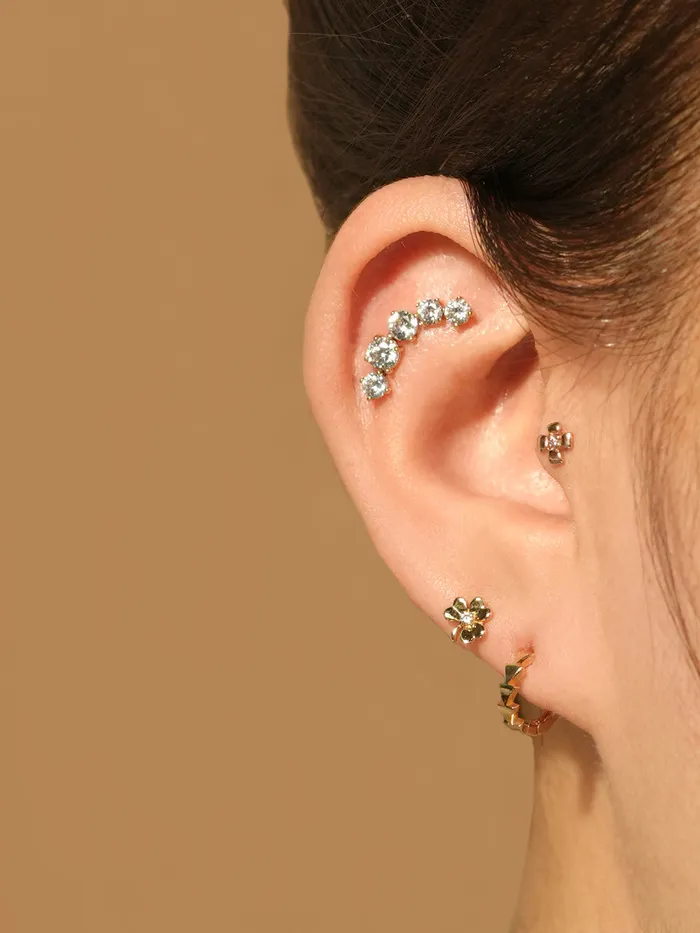 MinimalBijoux Earrings 14K Gold Space Cubic Curve Cartilage Earring 20G18G16G