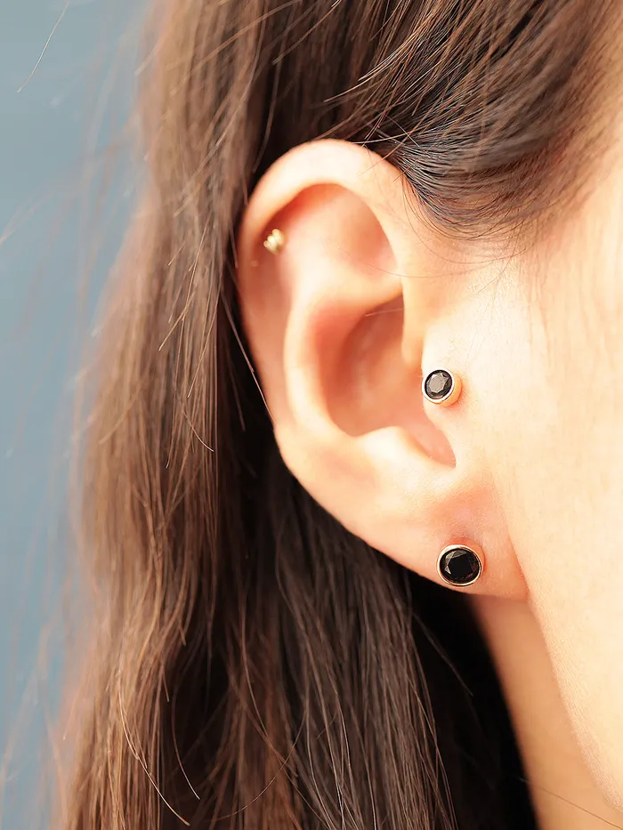 MinimalBijoux PreStyled Sets 14K Gold Internal Minimal Cubic Labret Piercing 18G16G
