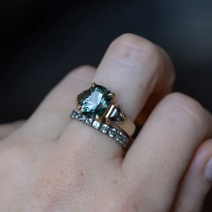 Rings NASHAN 486ct Teal Elongated Cushion Sapphire and Salt and Pepper Diamond Three Stone Ring in 14k Yellow