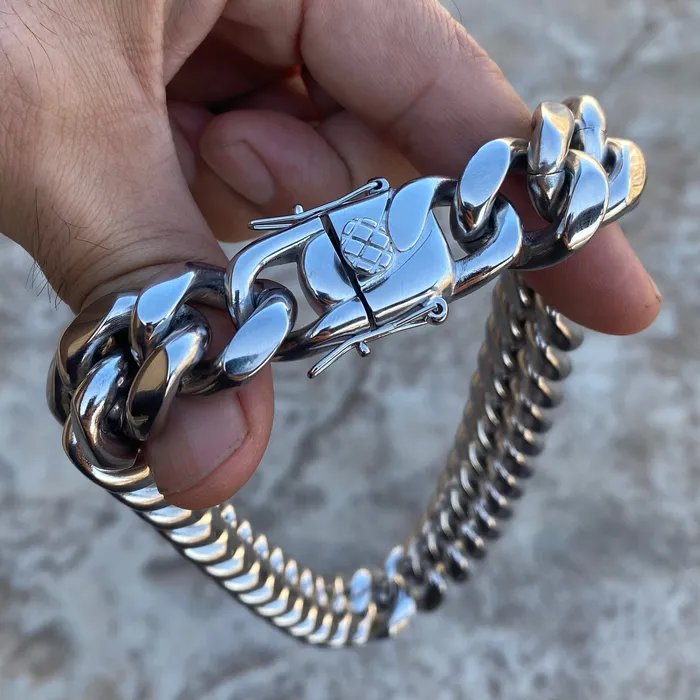 316L Stainless Steel Chain Miami Cuban Link Necklace 18 x 20MM Bling Cartel Necklaces 316L Stainless Steel Chain Miami Cuban Link Necklace 18 x 20MM Bling Cartel Necklaces