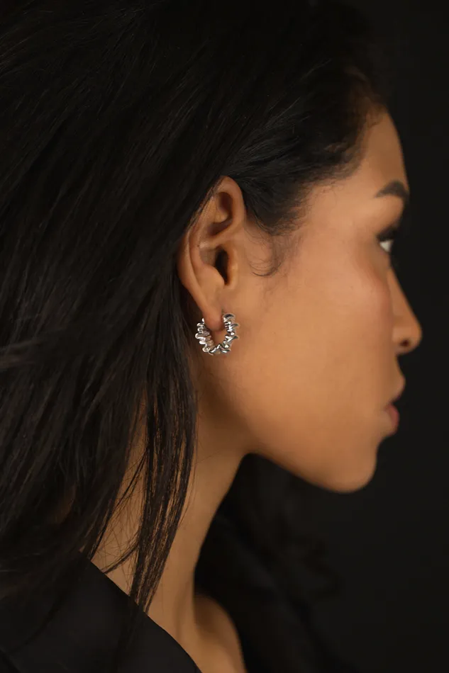 Earrings Kty Groovy Hoop Earrings Silver