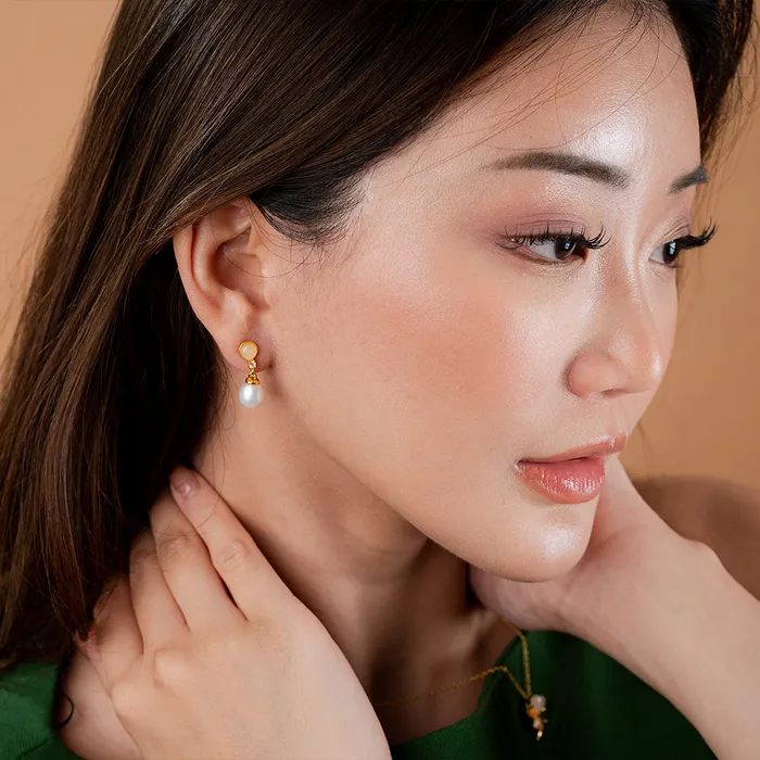 Hoseiki Jewelry Earrings Harmony Cascade Hetian Jade Collection Earrings 