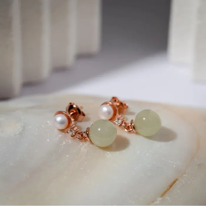 Hoseiki Jewelry Earrings Harmony Cascade Hetian Jade Collection Earrings 