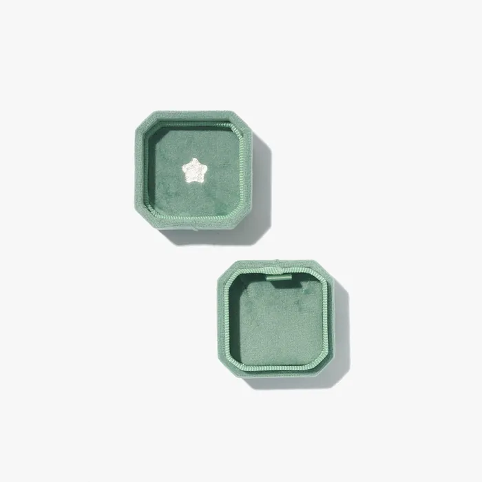 READYMADE Necklaces Emerald Jewelry Box Necklace