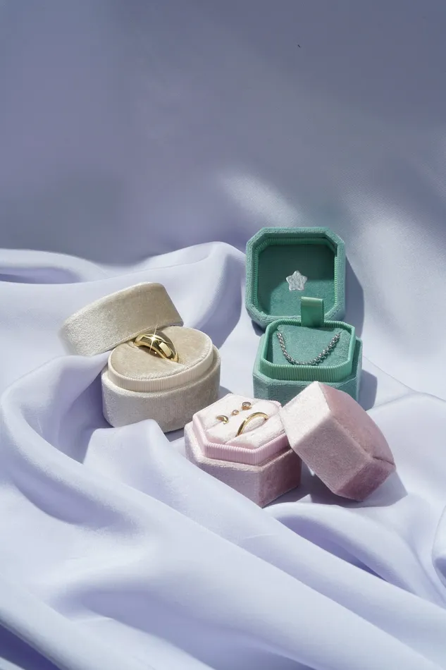 READYMADE Necklaces Emerald Jewelry Box Necklace