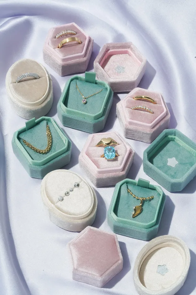 READYMADE Necklaces Emerald Jewelry Box Necklace