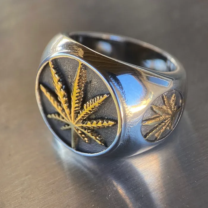 Vivi Marijuana Gold Finish Weed Leaf Stainless Steel Two Tone Ring Rings Vivi Marijuana Gold Finish Weed Leaf Stainless Steel Two Tone Ring Rings