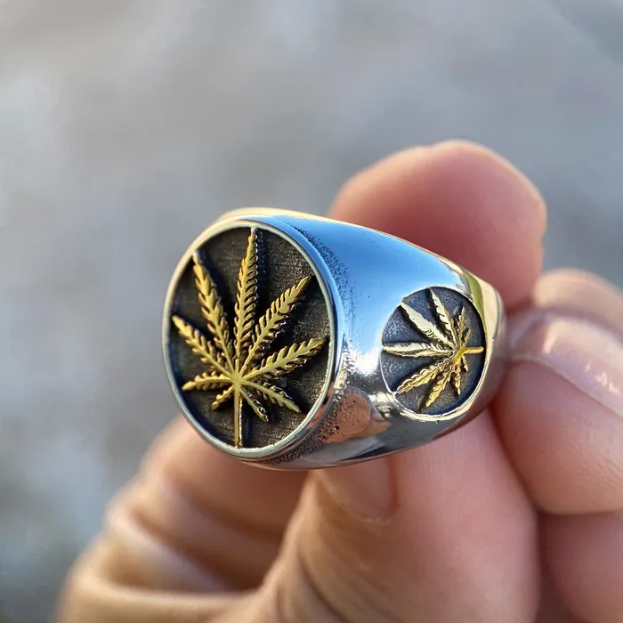 Vivi Marijuana Gold Finish Weed Leaf Stainless Steel Two Tone Ring Rings Vivi Marijuana Gold Finish Weed Leaf Stainless Steel Two Tone Ring Rings