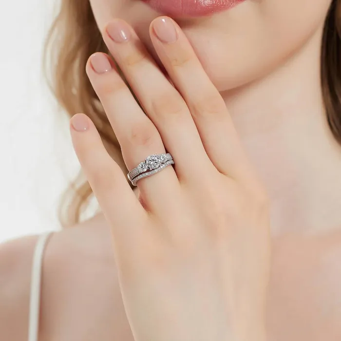BERRICLE Rings 3Stone 08ct CZ Ring Set in Sterling Silver