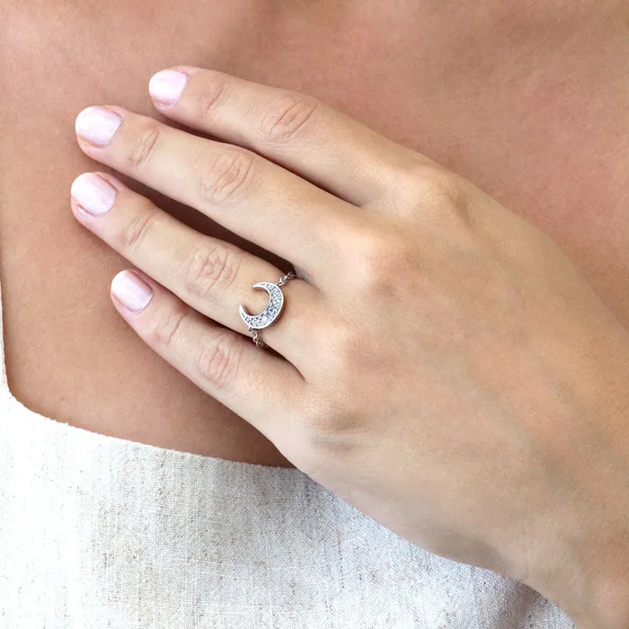 BERRICLE Rings Crescent Moon CZ Chain Ring in Sterling Silver