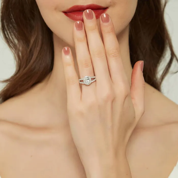 BERRICLE Rings Halo Oval CZ Split Shank Ring in Sterling Silver
