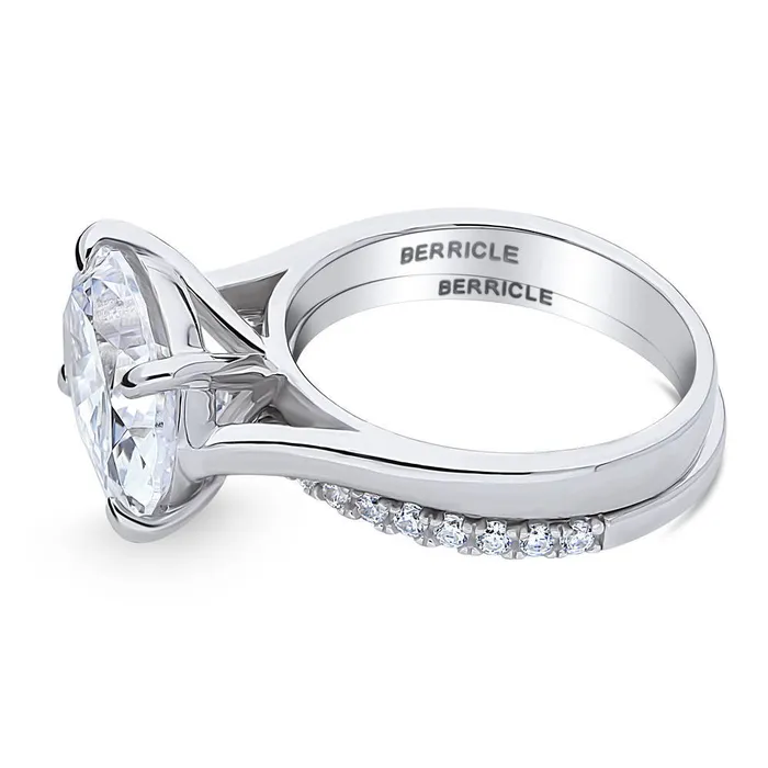 BERRICLE Rings Solitaire EastWest 55ct Oval CZ Ring Set in Sterling Silver
