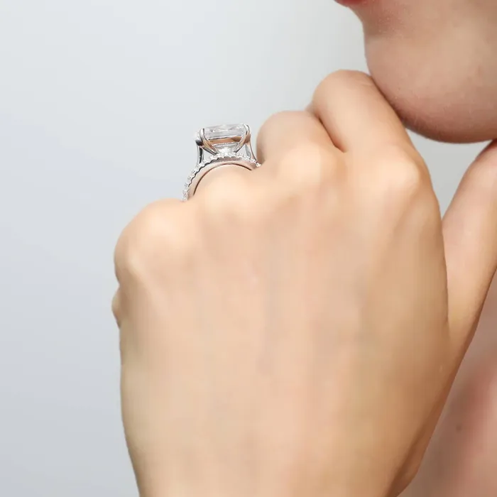 BERRICLE Rings Solitaire EastWest 55ct Oval CZ Ring Set in Sterling Silver
