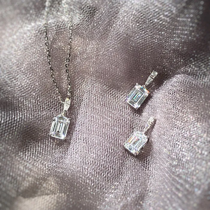 BERRICLE Rings Solitaire Emerald Cut CZ Set in Sterling Silver