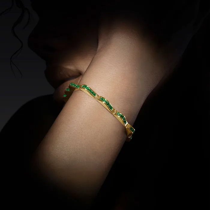 Bracelets LAGOS Studio 18K Gold Emerald Link Wave Bracelet Bracelets LAGOS Studio 18K Gold Emerald Link Wave Bracelet