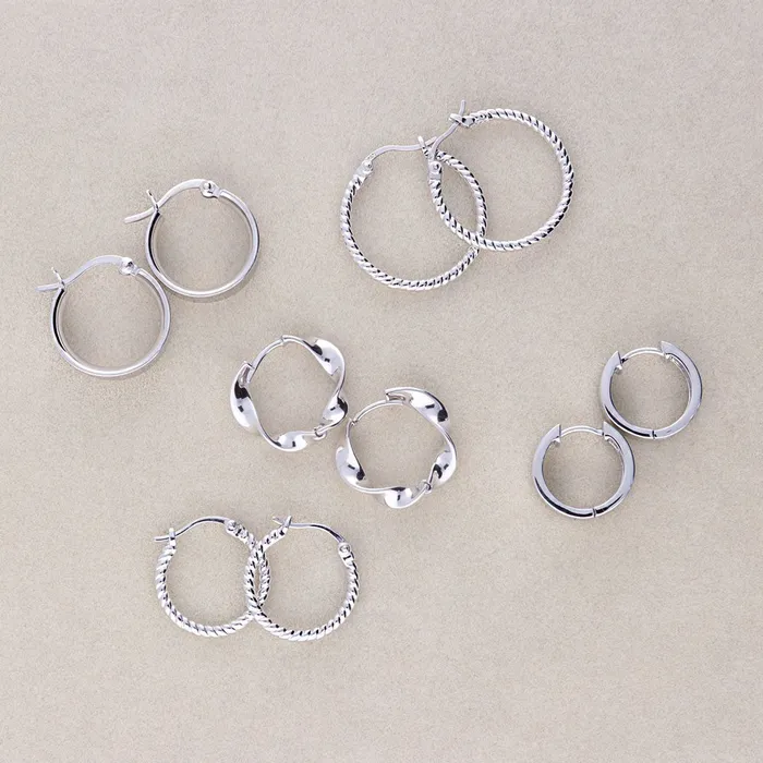 Earrings BERRICLE Medium Hoop Earrings in Sterling Silver 068