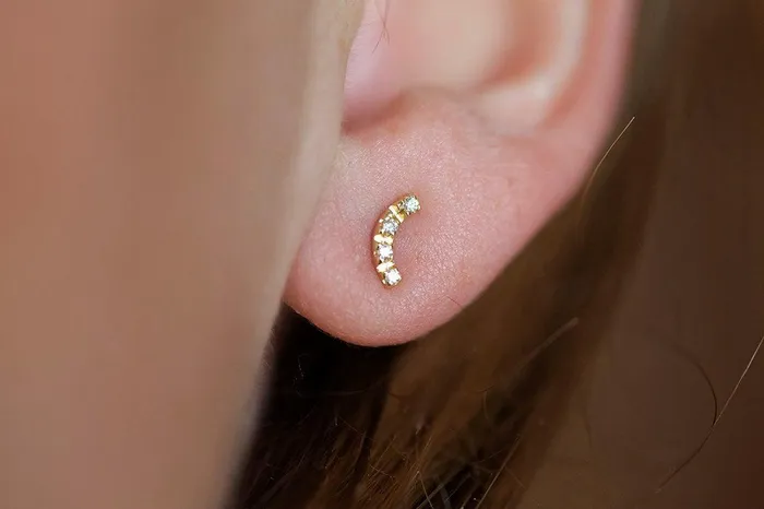 Earrings Capucinne Delicate Curved Diamond Bar Stud Earrings