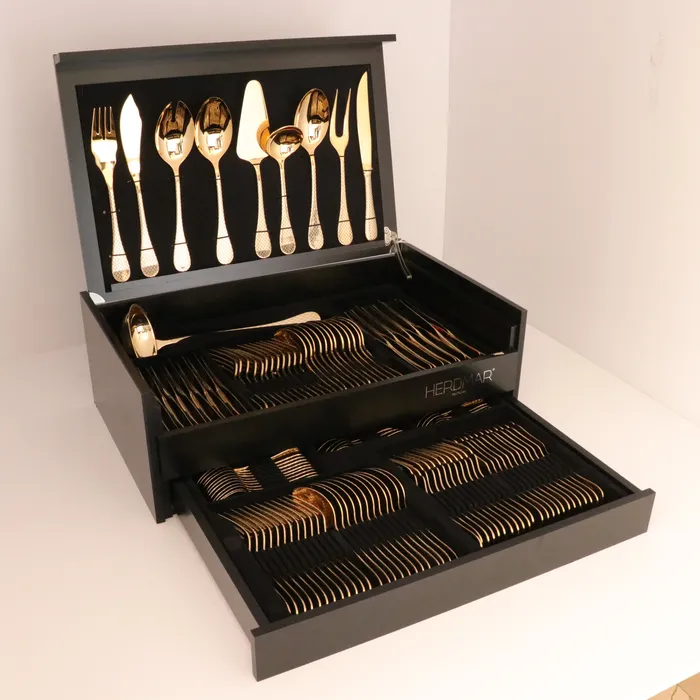 Herdmar Rocco Cutlery Set Gold Herdmar PreStyled Sets Herdmar Rocco Cutlery Set Gold Herdmar PreStyled Sets