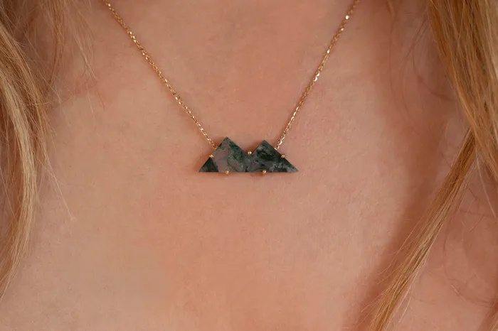 MountainCut Three Top Moss Agate Necklace Capucinne Necklaces