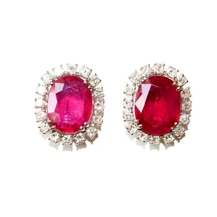 Ouzonian Earrings 18 Carat White Gold Ouzonian Earrings