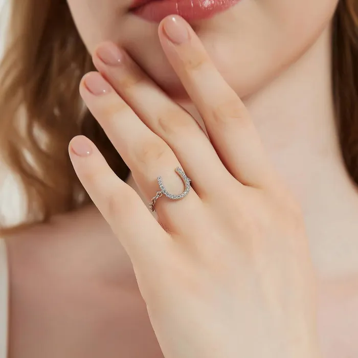 Rings BERRICLE Horseshoe CZ Chain Ring in Sterling Silver