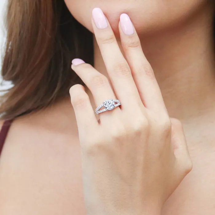 Rings BERRICLE Solitaire 2ct CZ Split Shank Ring in Sterling Silver