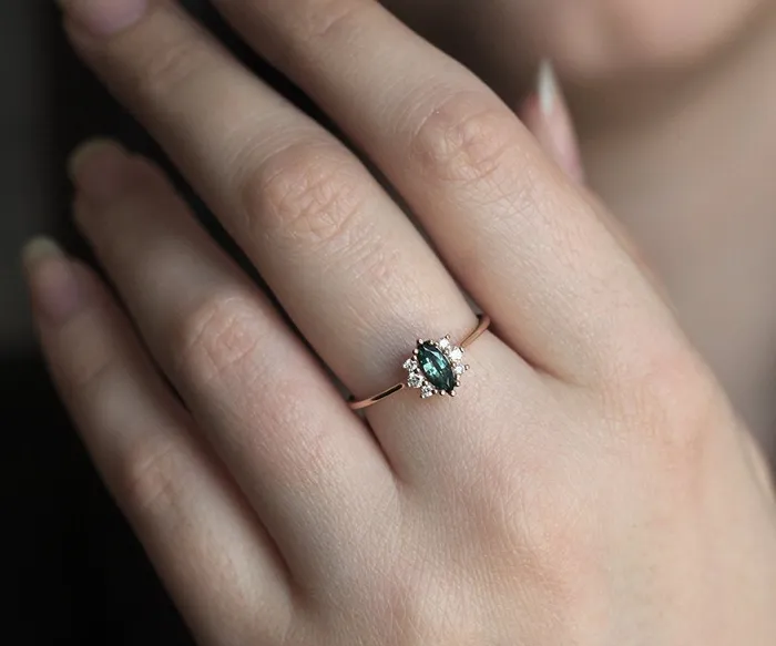 Rings Capucinne Aneira Teal Blue Sapphire Diamond Ring