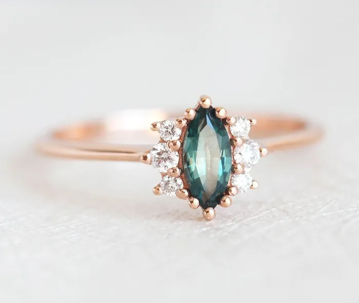 Rings Capucinne Aneira Teal Blue Sapphire Diamond Ring