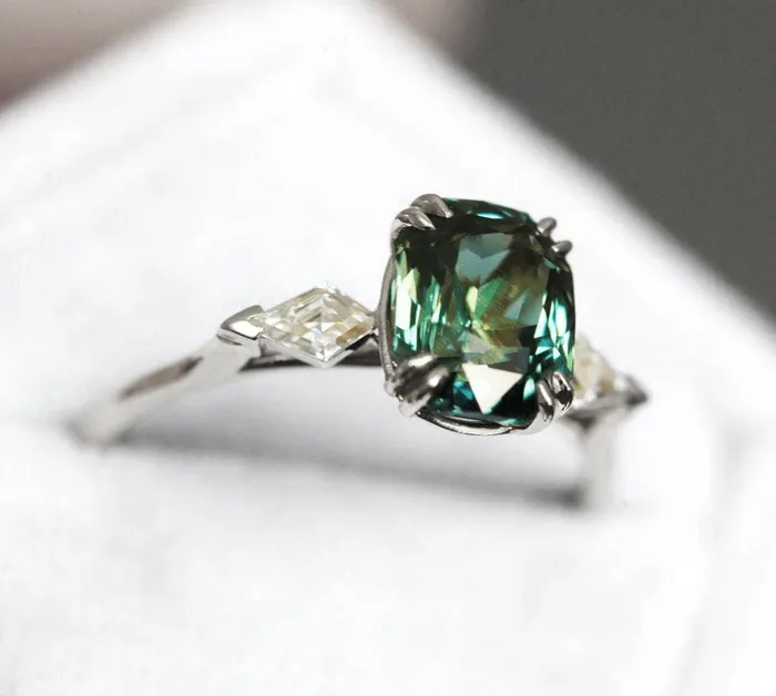 Rings Capucinne Maeve Sapphire Diamond Ring