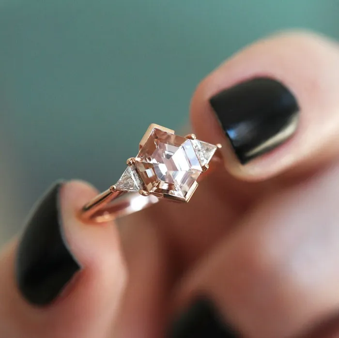 Rings Capucinne Nadine Hexagon Morganite Ring
