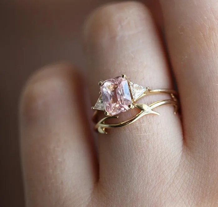Rings Capucinne Theresa Sapphire Diamond Ring